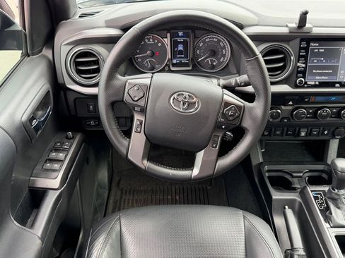 Used 2023 Toyota Tacoma TRD Off-Road w/ TRD Premium Off Road Package image 10