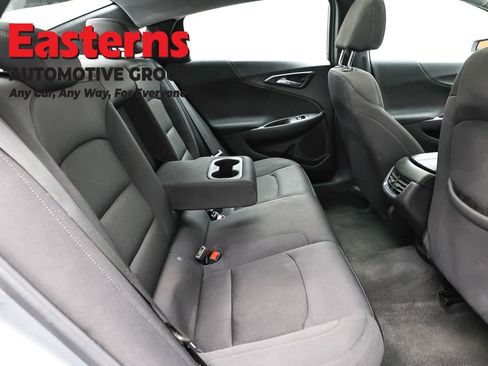 Used 2023 Chevrolet Malibu LT image 22