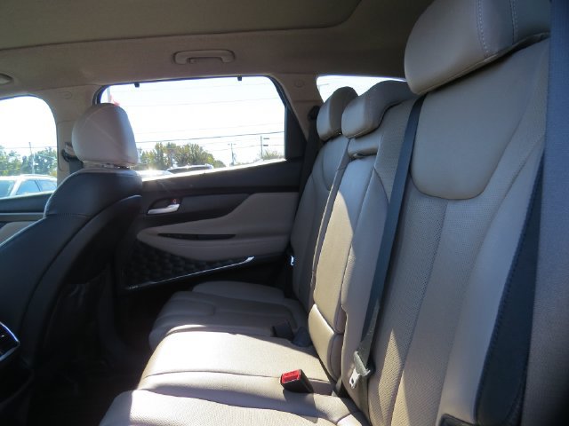 Used 2019 Hyundai Santa Fe FWD image 12