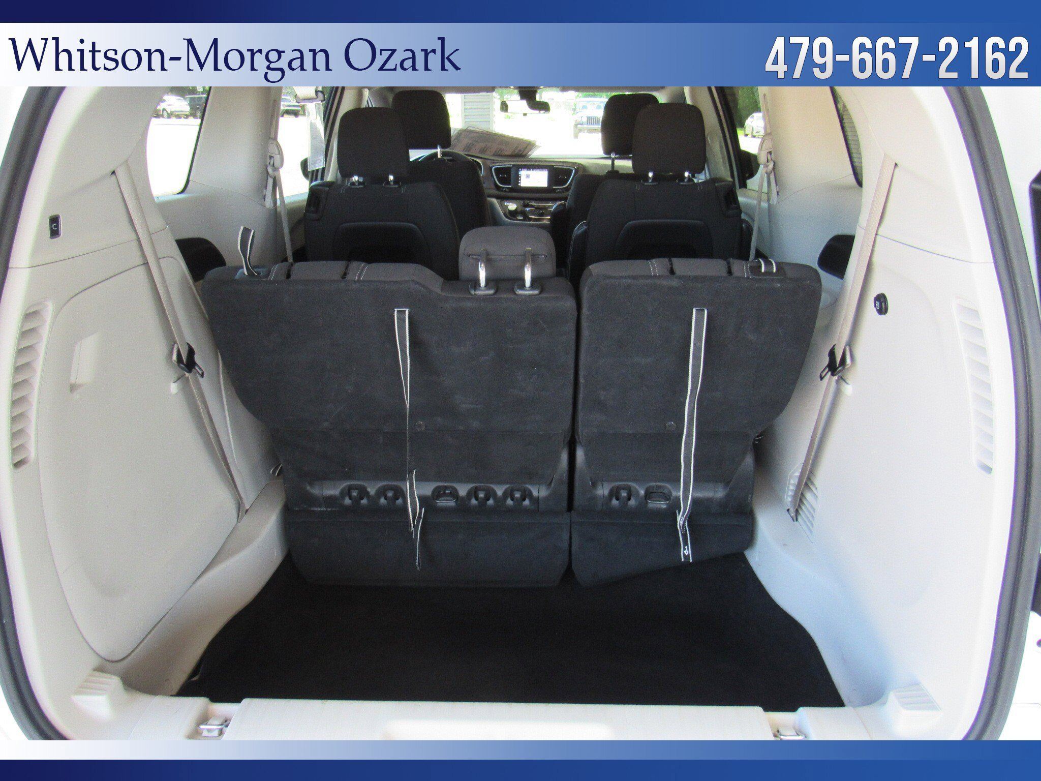 Used 2022 Chrysler Voyager LX FWD image 27
