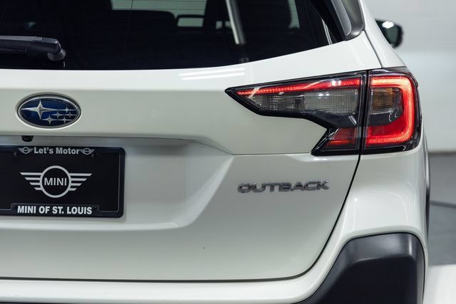 Used 2024 Subaru Outback Limited AWD/4WD image 8