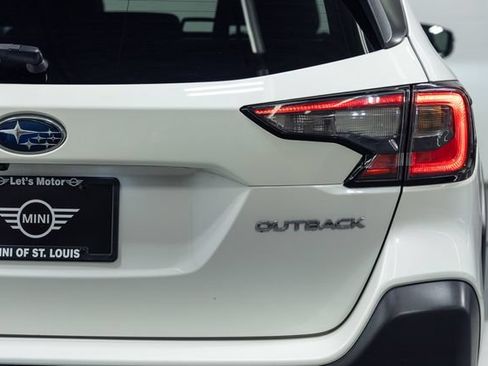 Used 2024 Subaru Outback Limited AWD/4WD image 8