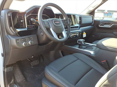 New 2026 GMC Sierra 1500 SLT image 13