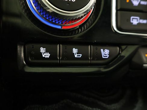 Used 2023 GMC Yukon XL Denali image 65