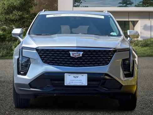 Certified 2025 Cadillac XT4 Premium Luxury image 5