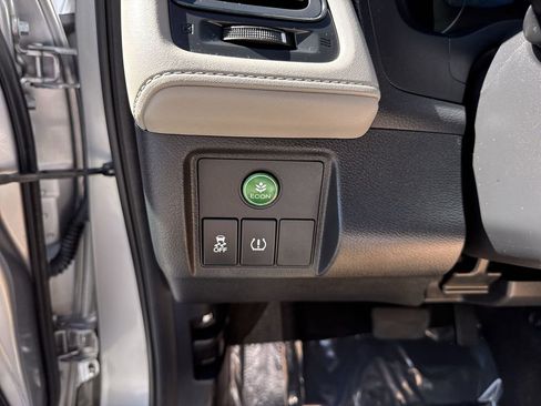 Used 2019 Honda HR-V LX image 54