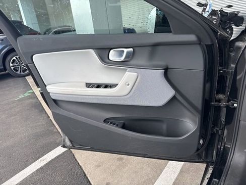 Used 2023 Polestar Polestar 2 w/ Pilot Pack image 8