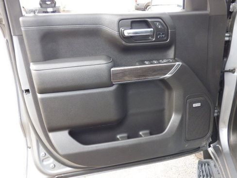 Used 2022 Chevrolet Silverado 1500 LTZ w/ LTZ Premium Package image 23