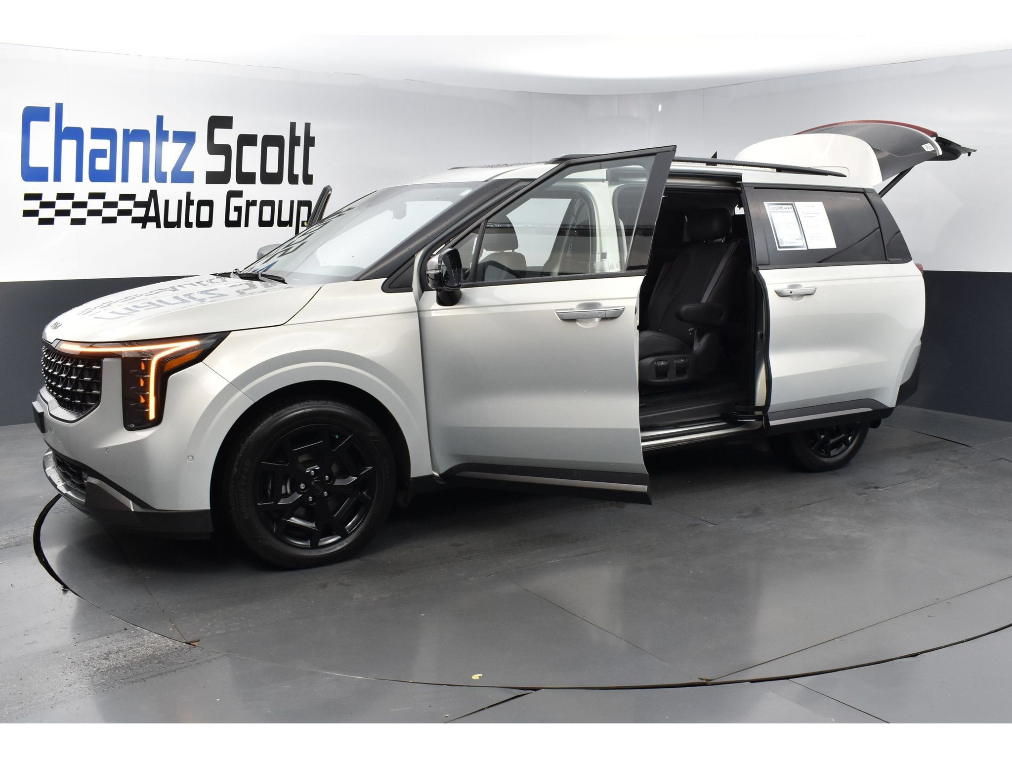 Used 2025 Kia Carnival SX Prestige FWD image 26