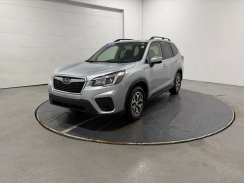 Used 2019 Subaru Forester Premium image 22