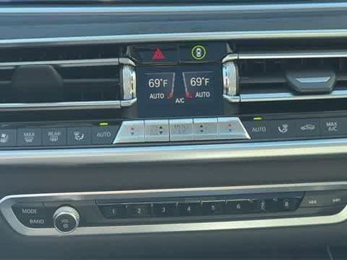 Used 2020 BMW X7 xDrive40i w/ Premium Package image 20