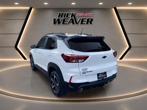 Certified 2023 Chevrolet TrailBlazer RS w/ Technology Package AWD/4WD image 4