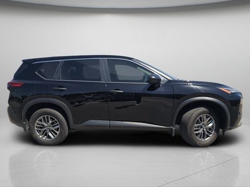 Used 2023 Nissan Rogue S AWD/4WD image 22
