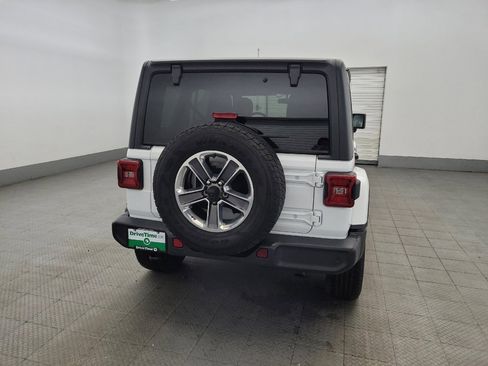 Used 2018 Jeep Wrangler Unlimited Sahara w/ Cold Weather Group image 7