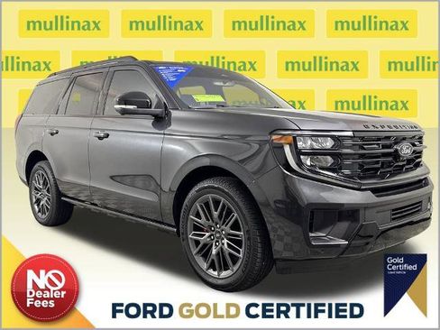 Certified 2025 Ford Expedition Platinum w/ Stealth Performance Package image 1