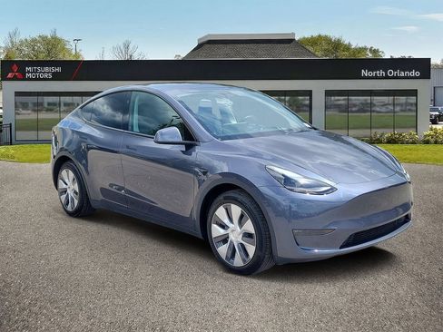 Used 2023 Tesla Model Y Long Range AWD/4WD image 4