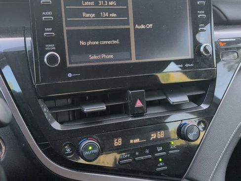 Used 2023 Toyota Camry XSE image 5