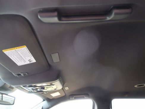 New 2026 GMC Yukon Elevation image 9