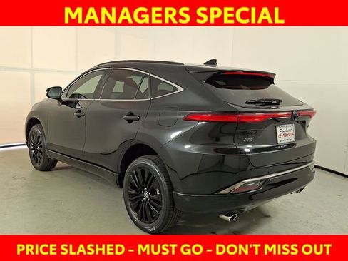 Used 2024 Toyota Venza Nightshade image 5