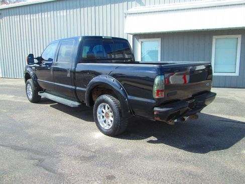 Used 2005 Ford F250 Harley-Davidson image 3