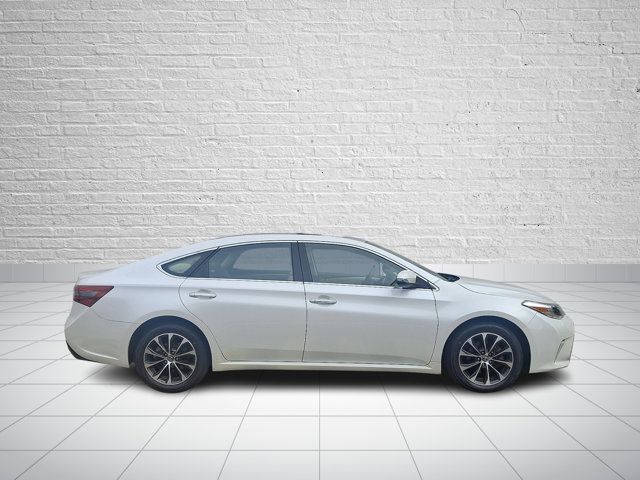 Used 2016 Toyota Avalon XLE Premium FWD image 7