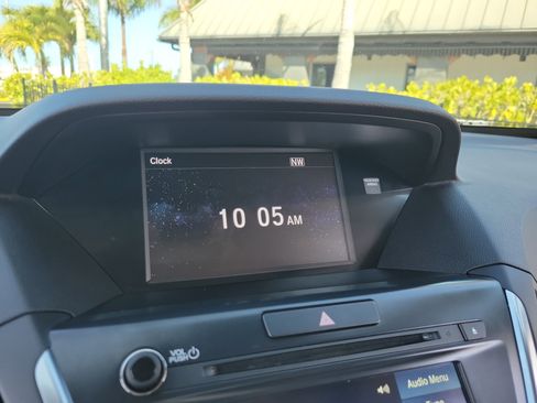 Used 2020 Acura MDX SH-AWD image 23