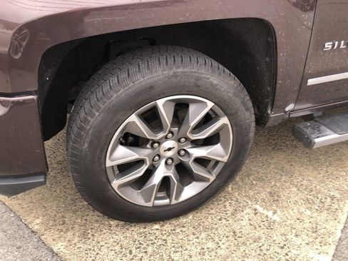 Used 2016 Chevrolet Silverado 1500 LTZ Z71 image 2