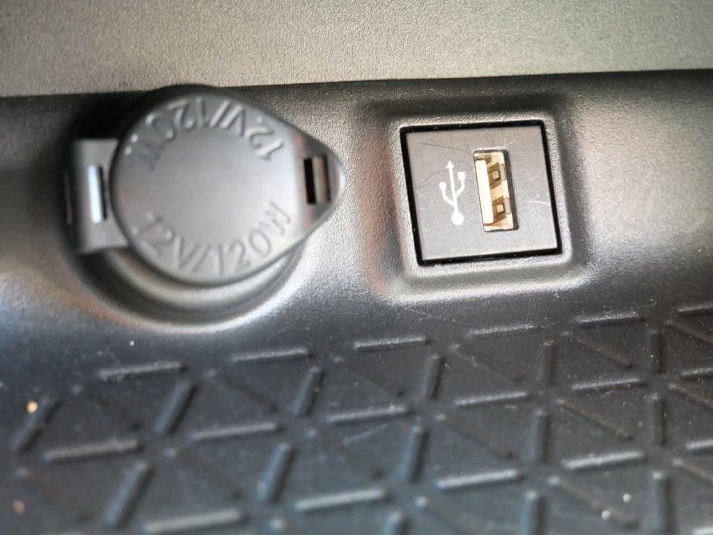 Certified 2025 Toyota RAV4 XLE AWD/4WD image 21