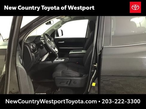 Used 2016 Toyota Tundra SR5 image 9