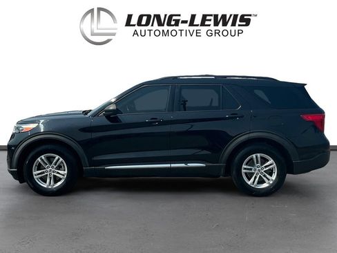 Used 2020 Ford Explorer XLT w/ Comfort Package RWD image 2