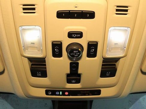 Used 2021 GMC Yukon Denali image 29