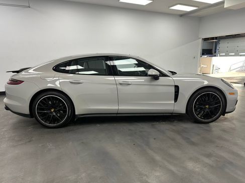 Used 2018 Porsche Panamera 4S image 17