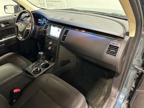 Used 2016 Ford Flex SEL image 12