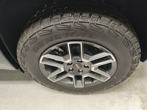 New 2026 GMC Terrain AT4 w/ Convenience Package III image 20