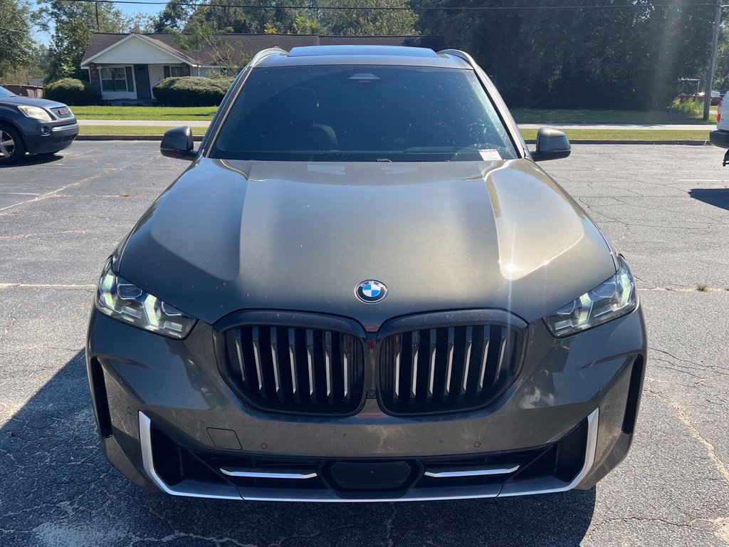 Used 2025 BMW X5 xDrive40i w/ Premium Package AWD/4WD image 4