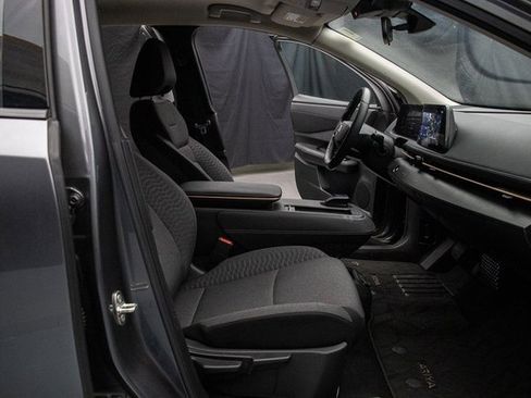 Used 2023 Nissan Ariya FWD image 15