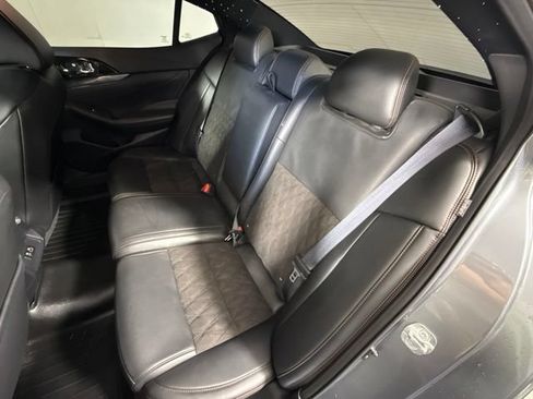 Used 2020 Nissan Maxima SR w/ Sport Mat Group FWD image 27