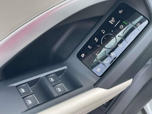 Certified 2025 Audi Q5 Premium Plus AWD/4WD image 16