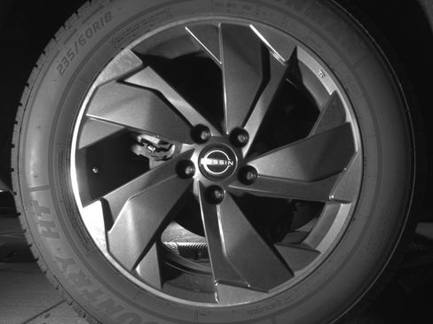 Used 2025 Nissan Rogue SV image 15