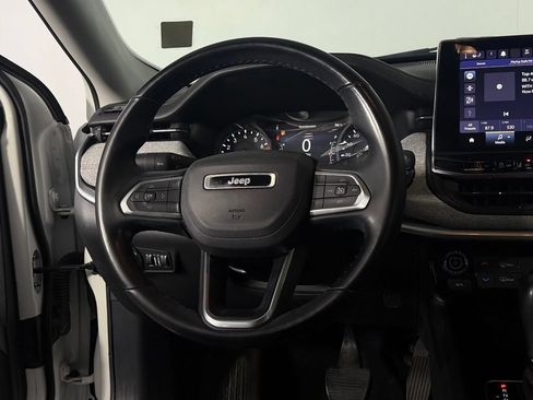 Used 2022 Jeep Compass Latitude AWD/4WD image 14
