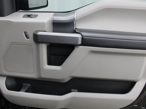 Used 2019 Ford F150 XLT w/ Equipment Group 302A Luxury image 24