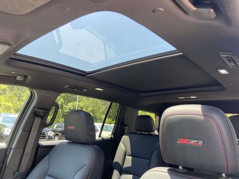 Used 2026 Chevrolet Traverse Z71 w/ LPO, Floor Liner Package AWD/4WD image 20