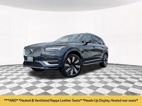 Used 2023 Volvo XC90 T8 Ultimate image 2