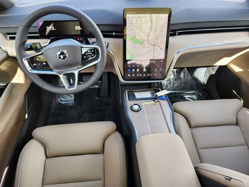 New 2026 Volvo EX90 Ultra image 16