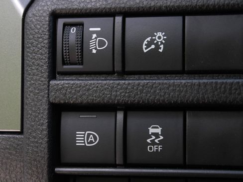 New 2026 Toyota Tacoma SR5 AWD/4WD image 8