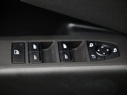 Used 2025 BMW X3 xDrive30i w/ M Sport Package image 17