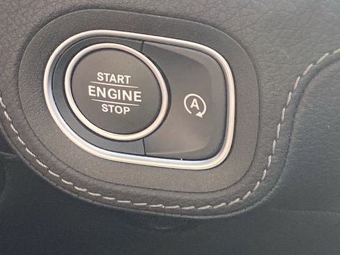 Certified 2025 Mercedes-Benz GLE 580 4MATIC image 30