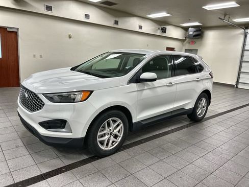 Certified 2024 Ford Edge SEL AWD/4WD image 3