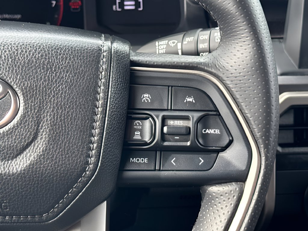 Used 2026 Toyota 4Runner SR5 AWD/4WD image 15
