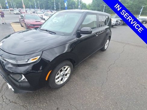 Used 2020 Kia Soul S FWD image 3